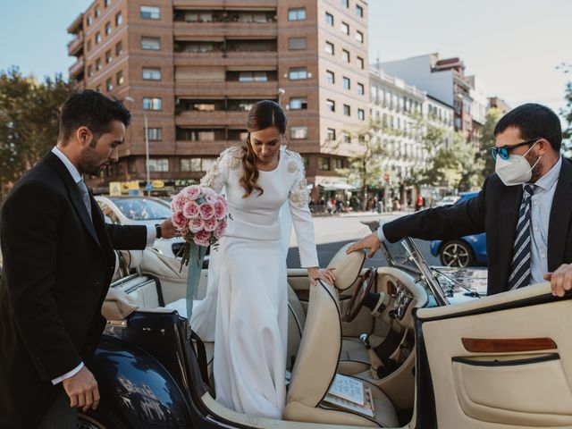 La boda de Pablo  y Cristina  en Madrid, Madrid 38