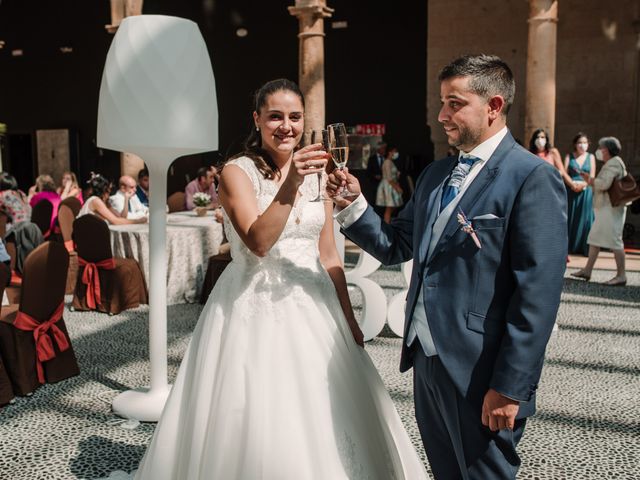 La boda de Alberto y Belén en Burgo De Osma, Soria 27