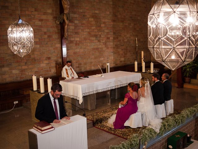 La boda de Javi y Ana en Santa Rosalia, Málaga 16