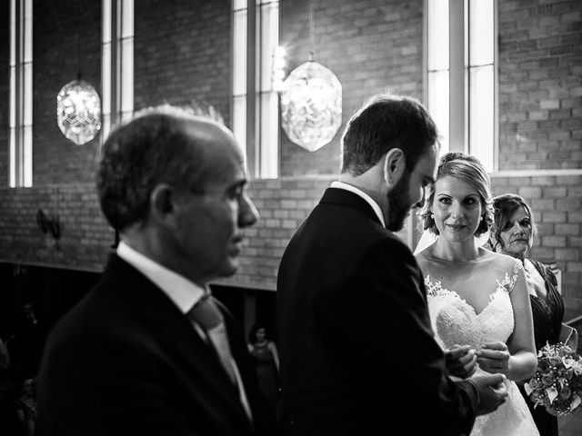 La boda de Javi y Ana en Santa Rosalia, Málaga 19