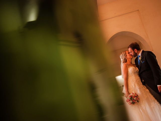 La boda de Javi y Ana en Santa Rosalia, Málaga 28