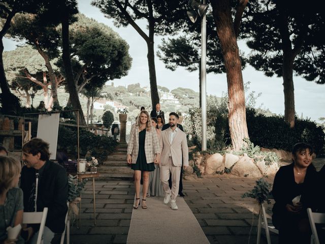 La boda de Miguel y Noelia en Sant Vicenç De Montalt, Barcelona 23