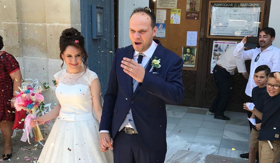 La boda de David Boix Ochoa  y Miriam Marcos Rico en Petrer, Alicante