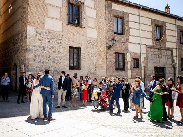 La boda de Miguel y Silvia en Madrid, Madrid 27