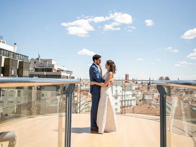 La boda de Miguel y Silvia en Madrid, Madrid 41
