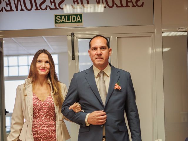 La boda de Luis y Loli en Roquetas De Mar, Almería 10