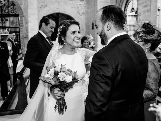 La boda de Mª Paqui y Sergio en Torreperogil, Jaén 22