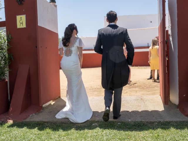 La boda de Inma y Rafa en Sevilla, Sevilla 1