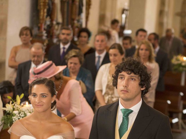 La boda de Naya y Fernando en Puerto De Vega, Asturias 11