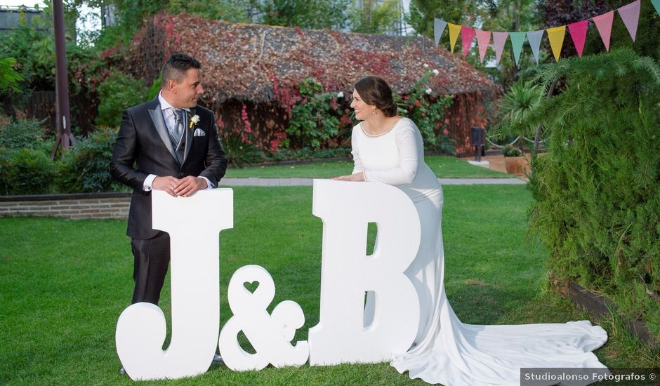 La boda de José y Beatriz en Pinto, Madrid