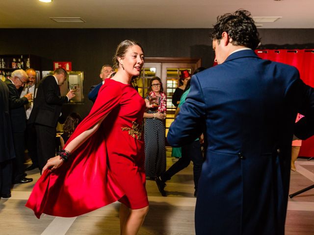 La boda de Carlos y Ángeles en Solares, Cantabria 32