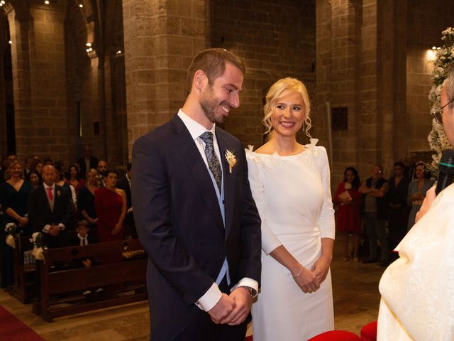 La boda de Miguel y Ana en El Puig, Valencia 32
