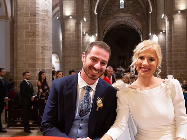 La boda de Miguel y Ana en El Puig, Valencia 35