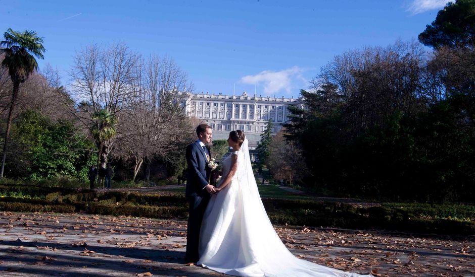 La boda de Matthew y Judith en Madrid, Madrid