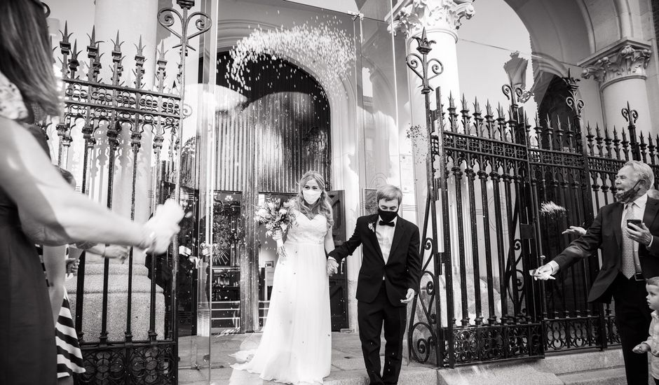 La boda de Alberto y Elena en Madrid, Madrid
