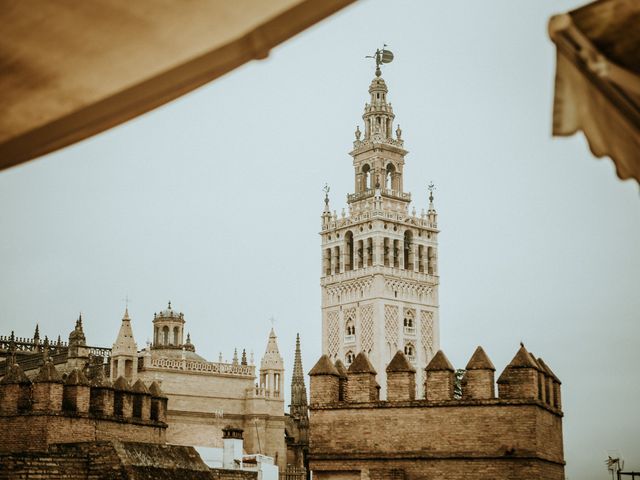 La boda de Carlos y Inma en Sevilla, Sevilla 3