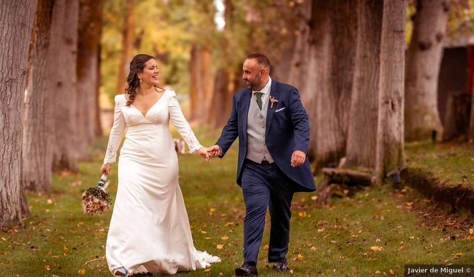 La boda de Alfonso y Lucia en Saelices, Cuenca