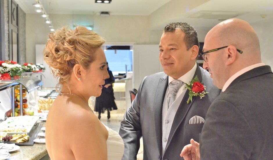 La boda de Giovanny y Patricia en Sant Feliu De Llobregat, Barcelona