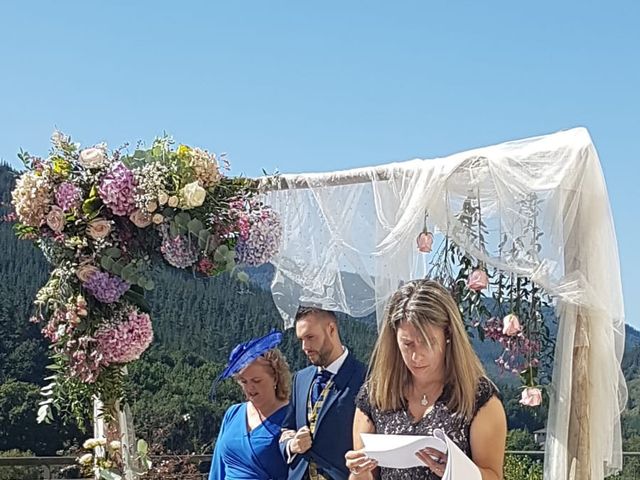 La boda de Agurtzane y Manu en Gordexola, Vizcaya 12
