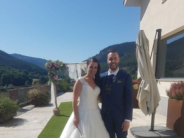 La boda de Agurtzane y Manu en Gordexola, Vizcaya 16