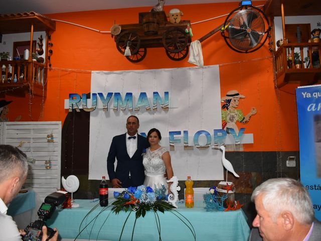 La boda de RUYMAN y FLORA en Vecindario, Las Palmas 3