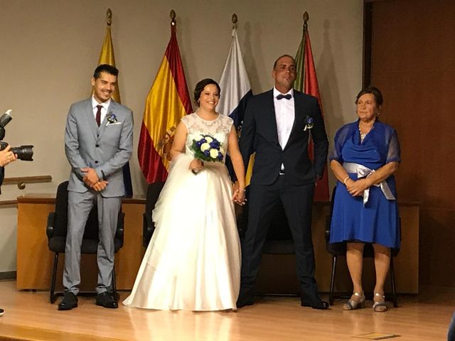 La boda de RUYMAN y FLORA en Vecindario, Las Palmas 7