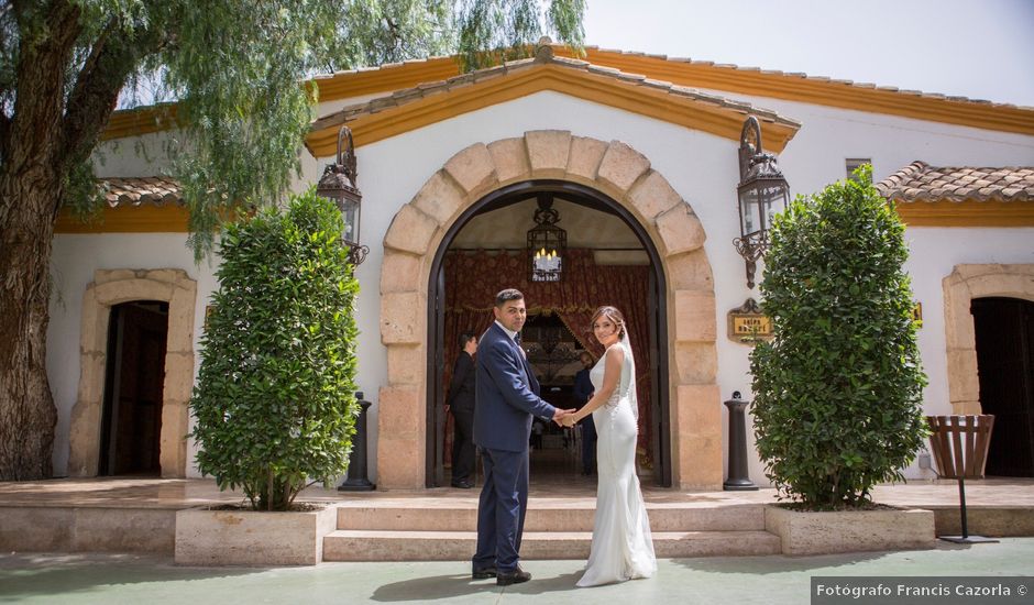 La boda de Ruben y Karen en Huercal De Almeria, Almería