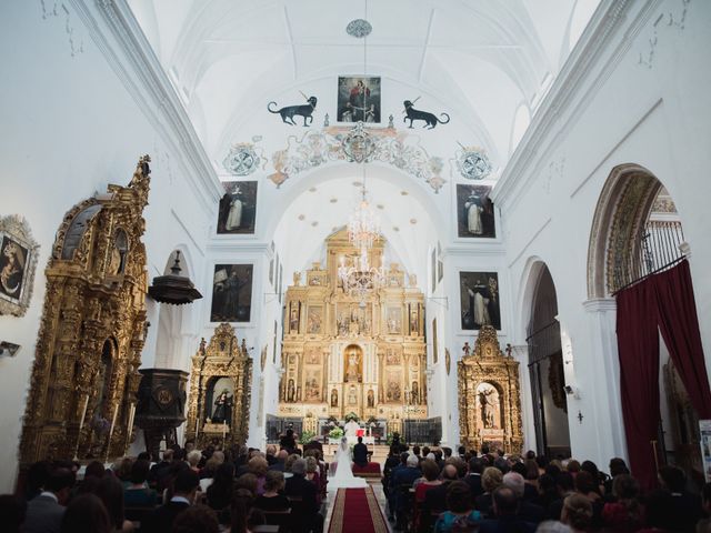 La boda de Javier y Raquel en Osuna, Sevilla 36