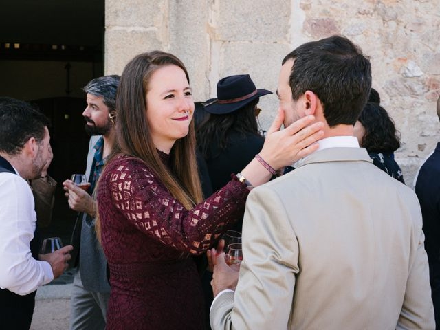 La boda de David y Idoya en Hoyuelos, Segovia 25