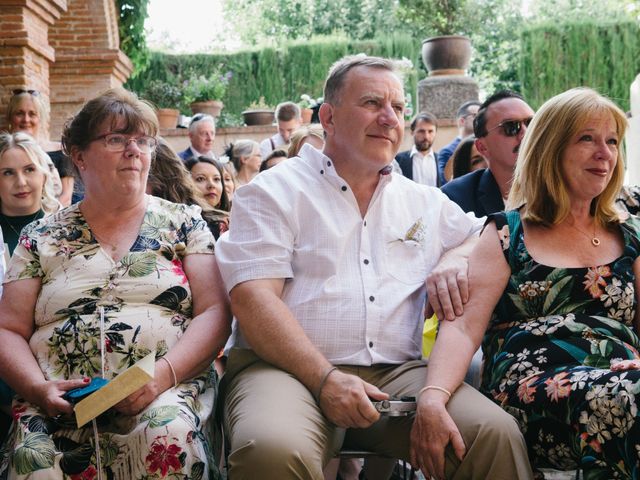 La boda de David y Idoya en Hoyuelos, Segovia 46