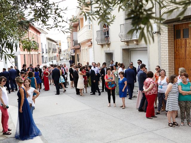 La boda de Dani y Ana en Zaragoza, Zaragoza 36