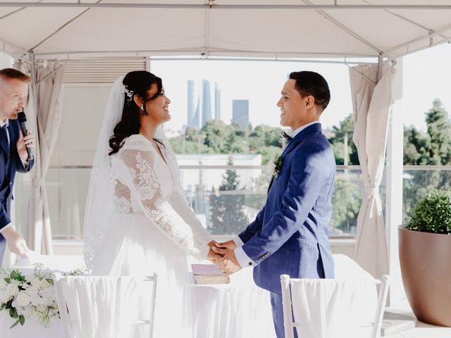 La boda de Anthoni y Kimberly  en Madrid, Madrid 1