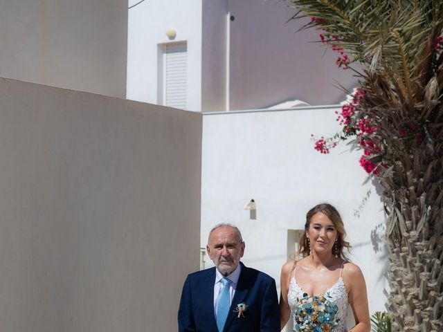 La boda de Fernando y Elisabet en Los Escullos, Almería 20
