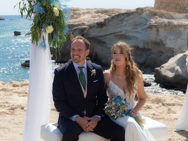 La boda de Fernando y Elisabet en Los Escullos, Almería 25