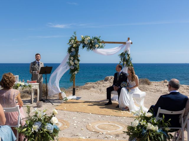 La boda de Fernando y Elisabet en Los Escullos, Almería 29