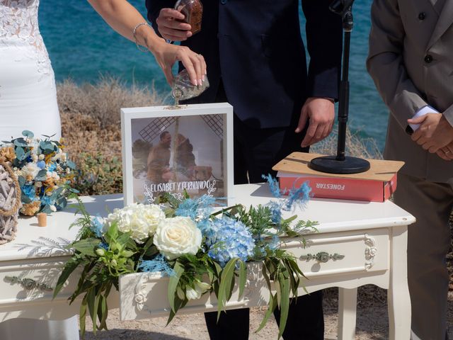 La boda de Fernando y Elisabet en Los Escullos, Almería 32