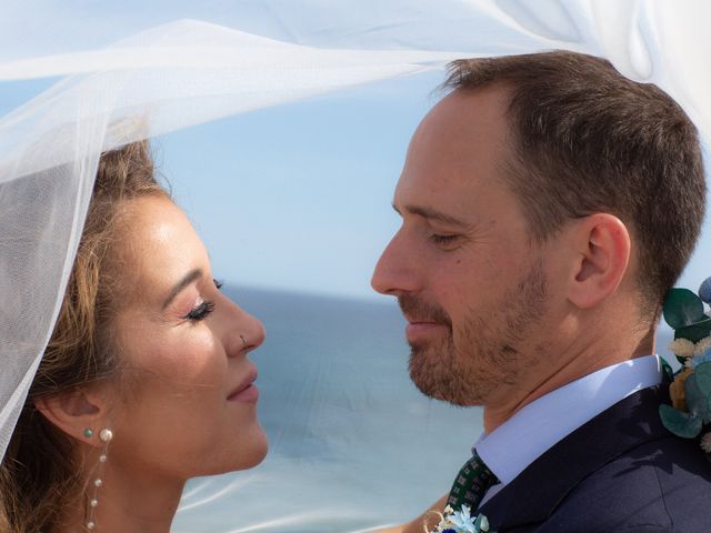 La boda de Fernando y Elisabet en Los Escullos, Almería 43
