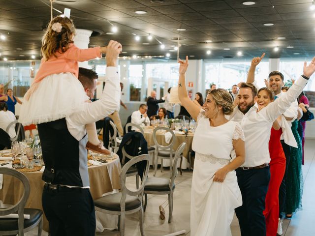 La boda de Roger y Marta en La Pineda, Tarragona 27