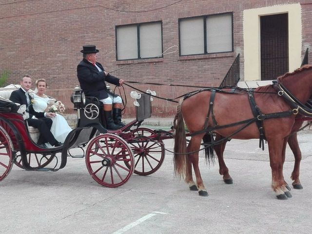 La boda de Andrés y Alejandra en Bogarra, Albacete 13