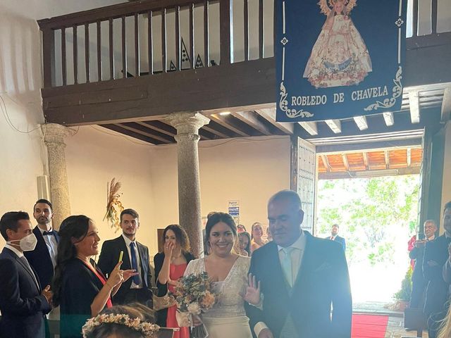 La boda de Aurelio  y Lorena  en Robledo De Chavela, Madrid 2