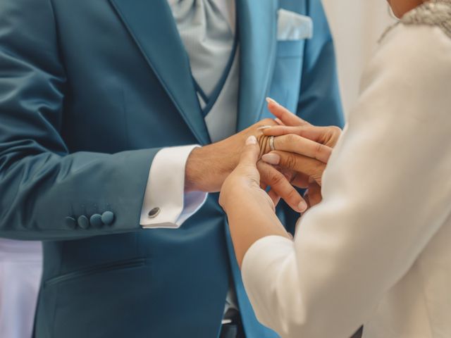 La boda de María y Álvaro en Lepe, Huelva 23