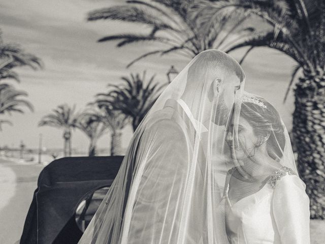 La boda de María y Álvaro en Lepe, Huelva 34