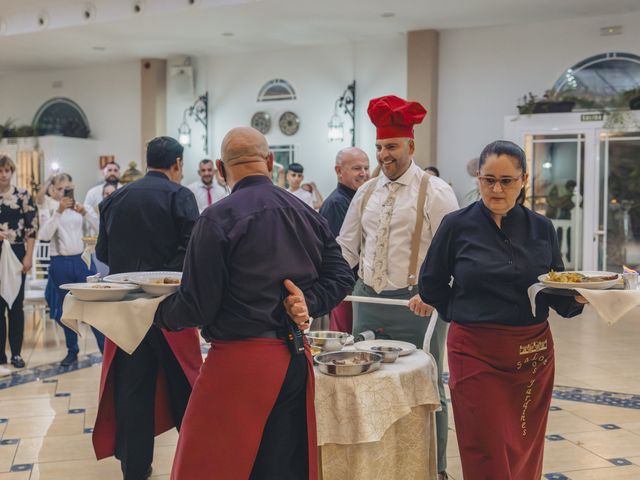 La boda de María y Álvaro en Lepe, Huelva 38