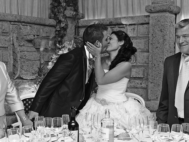 La boda de Rubén y Mary en Monreal Del Campo, Teruel 13