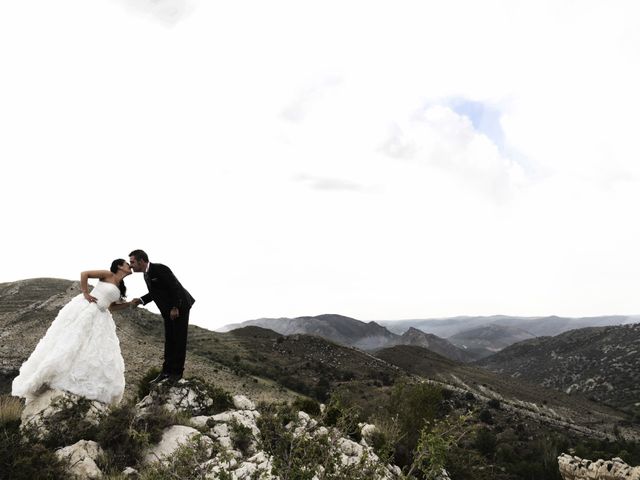 La boda de Rubén y Mary en Monreal Del Campo, Teruel 17