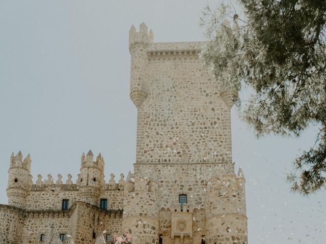 La boda de Patricia  y Adrián  en Guadamur, Toledo 7