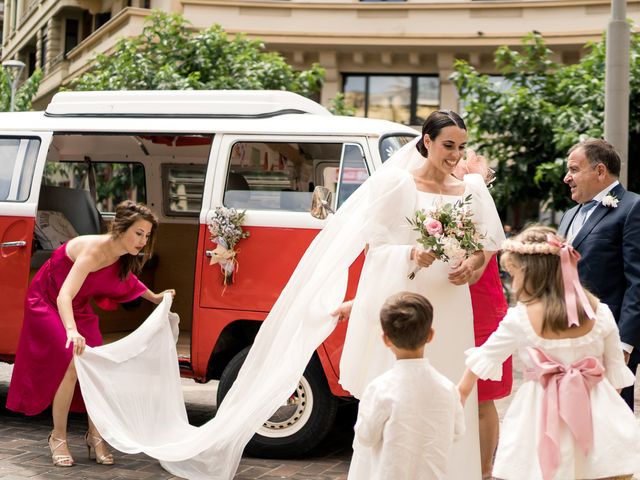 La boda de Iñigo y Inma en Donostia-San Sebastián, Guipúzcoa 27