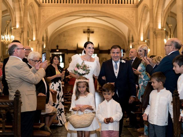 La boda de Iñigo y Inma en Donostia-San Sebastián, Guipúzcoa 32