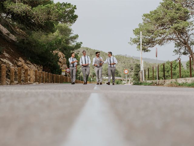 La boda de Yago y Kristy en Cala De San Vicente Ibiza, Islas Baleares 29