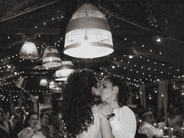 La boda de Johnny y Ada en Sant Quirze Safaja, Barcelona 8